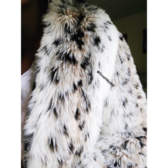 Faux fur jacket - Picture 3 of 3